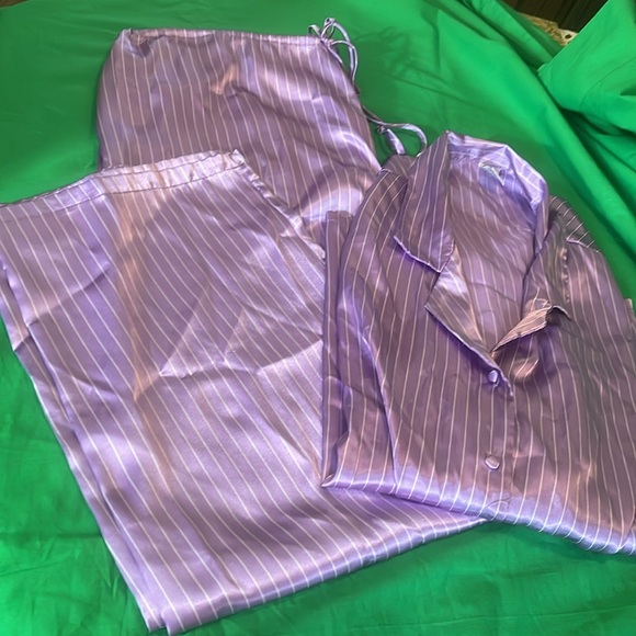 Other - Used set pijamas Size XXL